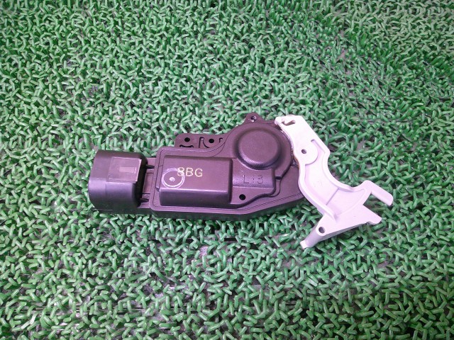 【中古】中古部品 Ｎ－ＢＯＸ JF3 右ﾘｱﾄﾞｱﾛｯｸｿﾚﾉｲﾄﾞ 【3330660100-000026301464570】