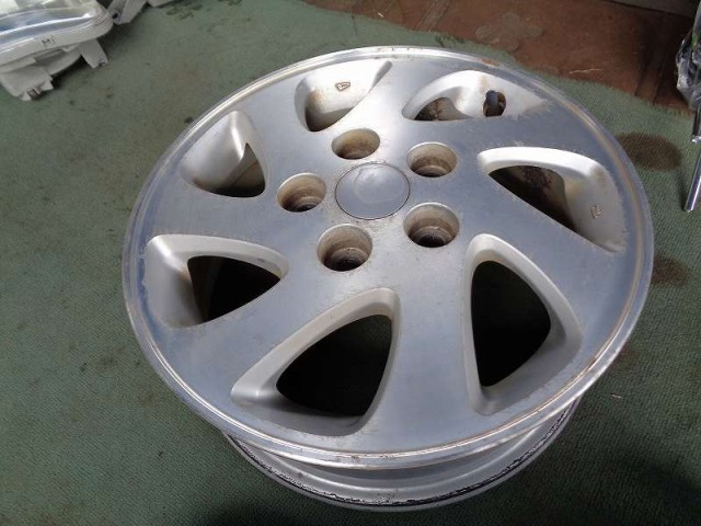 【中古】中古部品 テリオスキッド J131G ﾎｲｰﾙ 【3340030100-036417000047211】