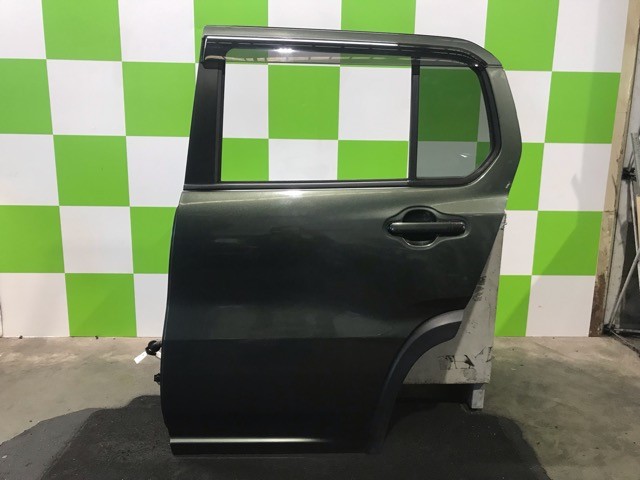 【中古】中古部品 ハスラー MR41S 左ﾘｱﾄﾞｱ 【3330530100-000005528413400】 22,083円