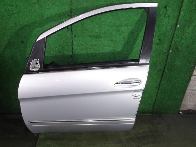 【中古】中古部品 ベンツ Bクラス 245232 左ﾌﾛﾝﾄﾄﾞｱ 【3340220100-000226043713200】