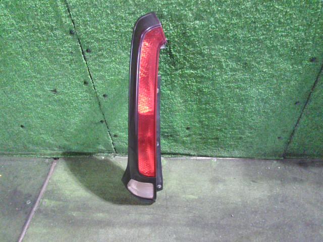 【中古】中古部品 セレナ CC25 左ﾃｰﾙﾗﾝﾌﾟ 【3340220100-000226071115600】