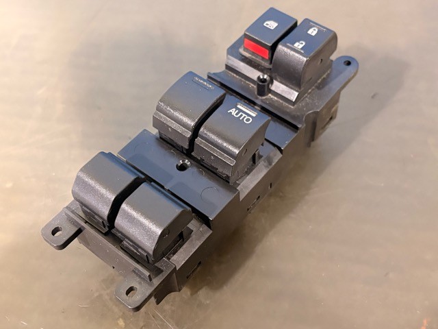 【中古】中古部品 Ｎ－ＶＡＮ JJ1 ﾊﾟﾜｰｳｲﾝﾄﾞｳｽｲｯﾁ 【3330530100-000005527161900】