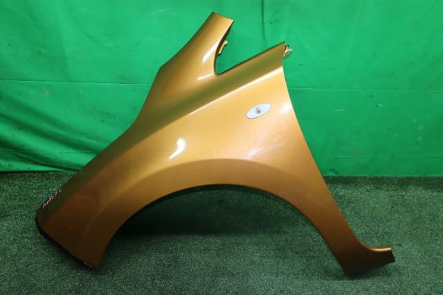 【中古】中古部品 リーフ AZE0 左ﾌﾛﾝﾄﾌｪﾝﾀﾞｰ 【3330950100-000050080710700】