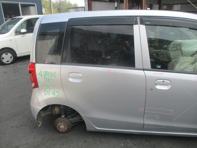 【中古】中古部品 ライフ JC1 右ﾘｱﾄﾞｱ 【3500080000-260306001113300】