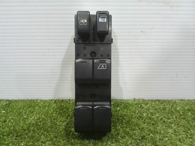 【中古】中古部品 エクストレイル NT31 ﾊﾟﾜｰｳｲﾝﾄﾞｳｽｲｯﾁ 【3310090100-202603026561900】