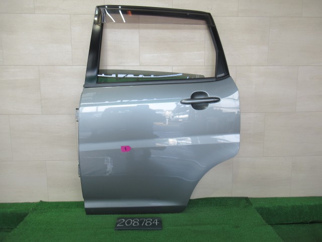 【中古】中古部品 ムーヴ L175S 左ﾘｱﾄﾞｱ 【3310120100-260310000313400】