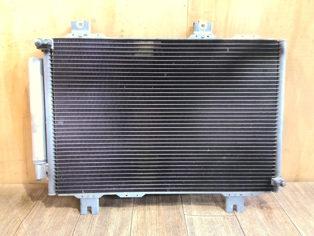 【中古】中古部品 フィット GK3 ｺﾝﾃﾞﾝｻｰ 【3310390100-260220000160600】