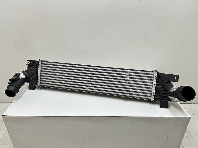【中古】中古部品 フォード エクスプローラー 1FMHK9 インタークーラー 【3310070100-000090778620500】|e-cleマート