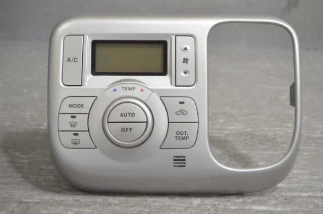 【中古】中古部品 モコ MG22S A/Cスイッチパネル 【3310580000-260311000260900】|e-cleマート