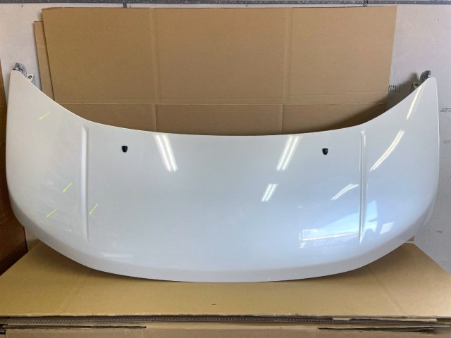 【中古】中古部品 デリカＤ5 CV5W ﾎﾞﾝﾈｯﾄﾌｰﾄﾞ 【3330650100-000263002010500】