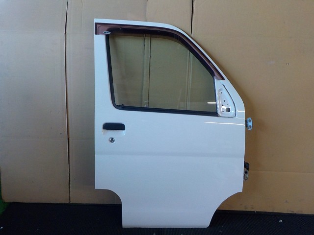 【中古】中古部品 ハイゼット S331V 右ﾌﾛﾝﾄﾄﾞｱ 【3260200000-260311000113100】