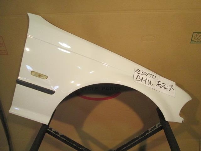 【中古】中古部品 BMW 3シリーズ AL19 右ﾌﾛﾝﾄﾌｪﾝﾀﾞｰ 【3310220100-001268678110600】 14,964円