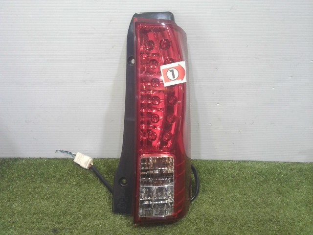 【中古】中古部品 オッティ H92W 右ﾃｰﾙﾗﾝﾌﾟ 【3310090100-202603039015500】 5,852円
