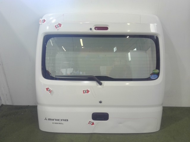 【中古】中古部品 ミニキャブ DS17V ﾊﾞｯｸﾄﾞｱ 【3310090100-202601085015800】