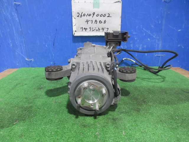 【中古】中古部品 デリカＤ5 CV1W ﾘｱﾘｼﾞｯﾄﾃﾞﾌ 【3310220100-260109000241220】