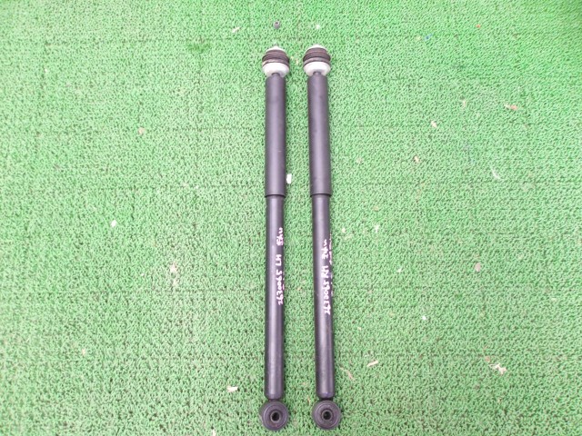 【中古】中古部品 ムーヴ L185S 右ﾘｱｼｮｯｸｱﾌﾞｿｰﾊﾞｰ 【3310250100-000263006550700】