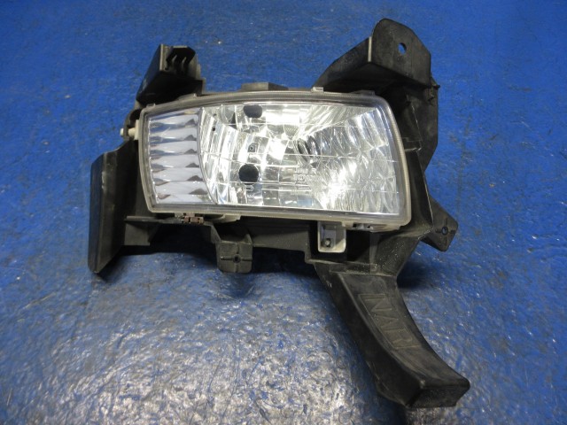 【中古】中古部品 ヴェルファイア ANH20W 右ﾌｫｸﾞﾗﾝﾌﾟ 【3310270100-000015254310850】