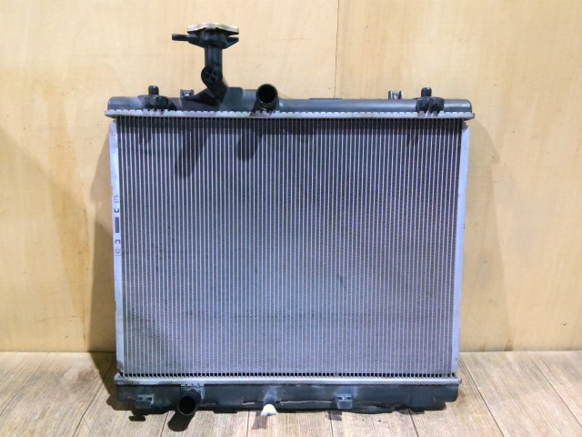 【中古】中古部品 ソリオ MA15S ﾗｼﾞｴｰﾀ 【3310390100-260212001820400】 7,673円