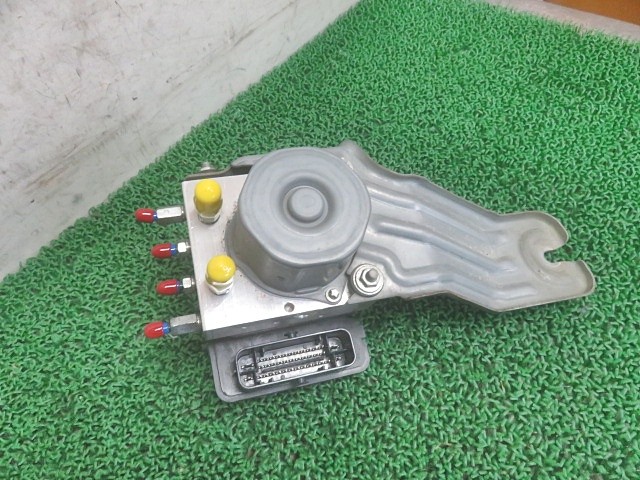 【中古】中古部品 スペーシア MK53S ABSｱｸﾁｭｴｰﾀｰ 【3330380100-000038004742500】 28,050円