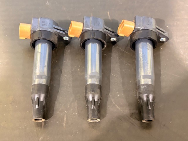 【中古】中古部品 ワゴンＲ MH34S ｲｸﾞﾆｯｼｮﾝｺｲﾙ 【3330530100-000005531067250】