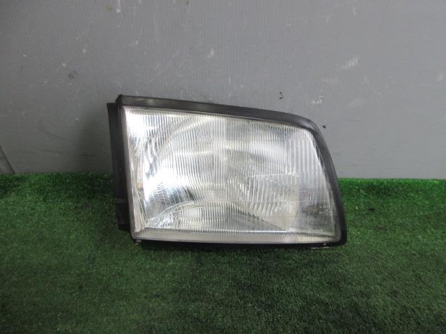 【中古】中古部品 ボンゴ SLP2V 右ﾍｯﾄﾞﾗﾝﾌﾟ 【3330560100-260312000110800】