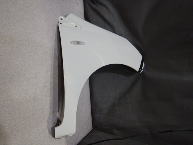 【中古】中古部品 ミライース LA310S 右ﾌﾛﾝﾄﾌｪﾝﾀﾞｰ 【3330810100-260311000210600】