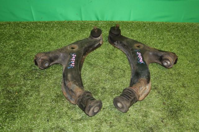 【中古】中古部品 ビート PP1 左フロントロアアーム 【3330950100-000050250551740】