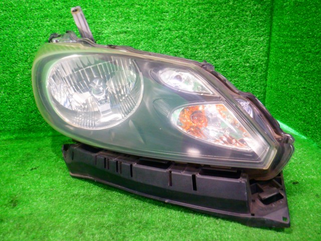 【中古】中古部品 フリード GB3 右ﾍｯﾄﾞﾗﾝﾌﾟ 【3340140100-000026035910800】