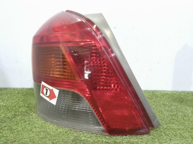 【中古】中古部品 ヴィッツ KSP90 左ﾃｰﾙﾗﾝﾌﾟ 【3310090100-202603045815600】