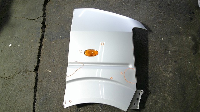 【中古】中古部品 エブリィ DA64V 右ﾌﾛﾝﾄﾌｪﾝﾀﾞｰ 【3500080000-260225000310600】