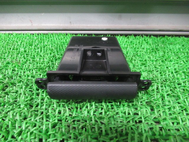 【中古】中古部品 スイフト ZC72S ﾄﾞﾘﾝｸﾎﾙﾀﾞｰ 【3330540100-260210000170230】