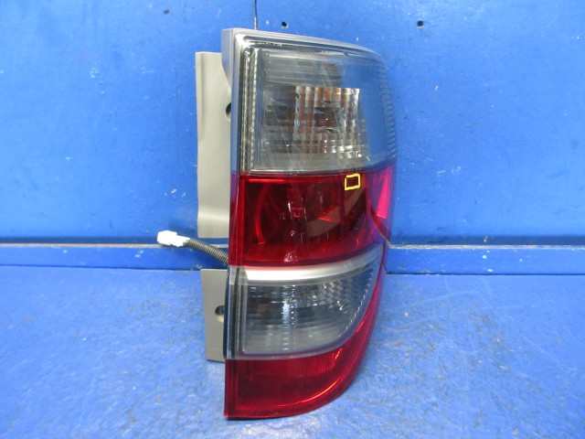 【中古】中古部品 ゼスト JE1 右ﾃｰﾙﾗﾝﾌﾟ 【3310270100-000015263715500】