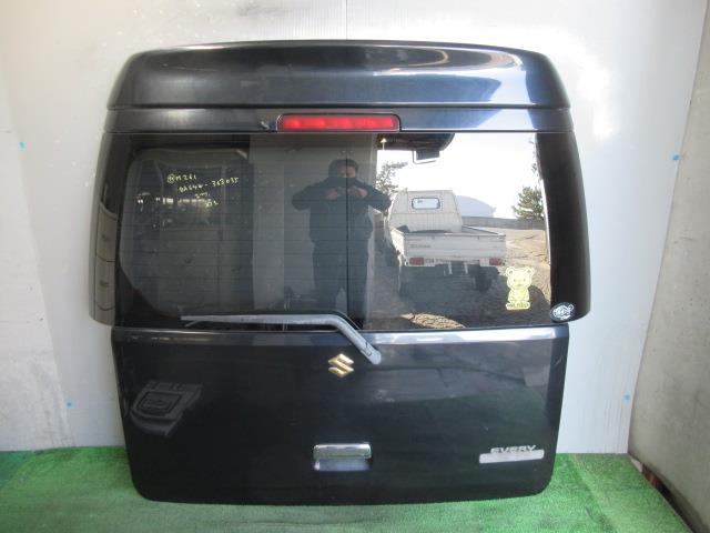 【中古】中古部品 エブリィ DA64W ﾊﾞｯｸﾄﾞｱ 【3330560100-260312000415800】