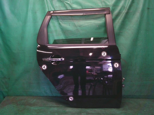 【中古】中古部品 Ｎ－ＯＮＥ JG1 右ﾘｱﾄﾞｱ 【3330990500-260316000113300】