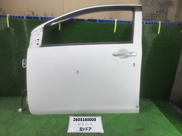 【中古】中古部品 ミライース LA300S 左ﾌﾛﾝﾄﾄﾞｱ 【3330991000-260316000313200】