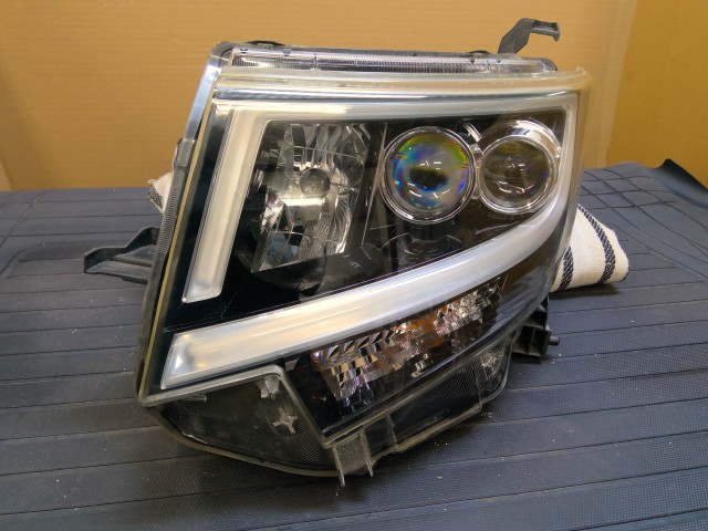 【中古】中古部品 ステラ LA150F 左ﾍｯﾄﾞﾗﾝﾌﾟ 【3310540000-000026048910900】