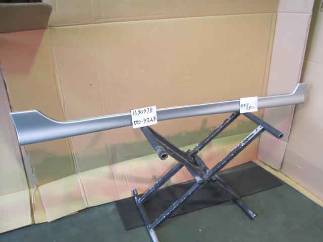 【中古】中古部品 カローラフィールダー ZZE122G 右ｻｲﾄﾞｽﾃｯﾌﾟ 【3310220100-001290660813700】