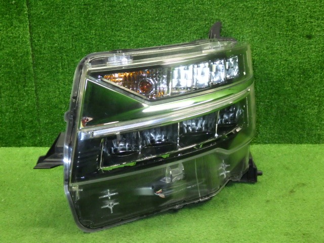 【中古】中古部品 ムーヴ LA160S 左ﾍｯﾄﾞﾗﾝﾌﾟ 【3330250100-000000927310900】｜e-cleマート