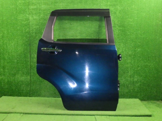 【中古】中古部品 ムーヴ LA160S 右ﾘｱﾄﾞｱ 【3330250100-000000927313300】 14,071円