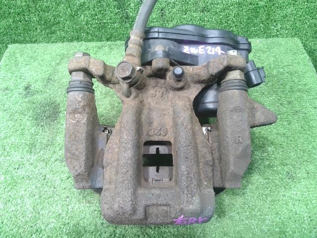 【中古】中古部品 カローラツーリング ZWE214W 右ﾘｱｷｬﾘﾊﾟｰ 【3330900100-000025159844430】
