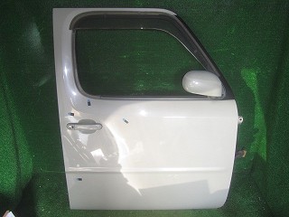 【中古】中古部品 キューブ YZ11 右ﾌﾛﾝﾄﾄﾞｱ 【3310030100-251215000213100】