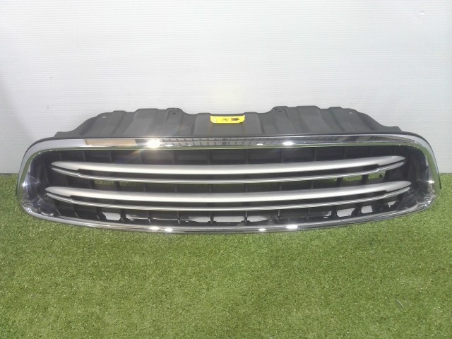 【中古】中古部品 BMW ミニ XD20F ラジエータグリル 【3310090100-202602049410400】