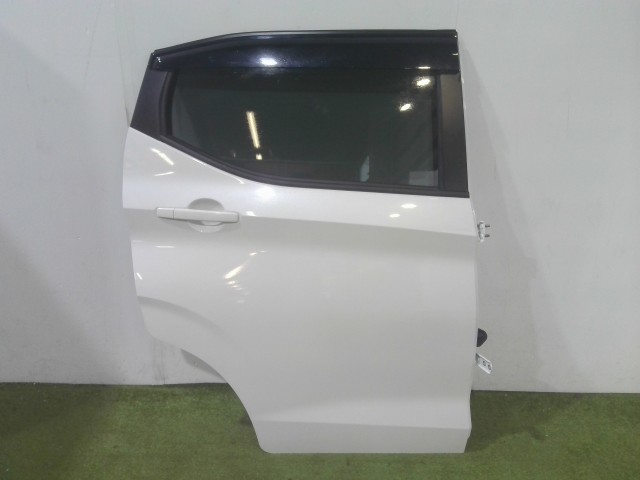【中古】中古部品 デイズ B44W 右ﾘｱﾄﾞｱ 【3310090100-202602066313300】