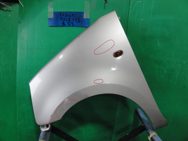 【中古】中古部品 ワゴンＲソリオ MA64S 左ﾌﾛﾝﾄﾌｪﾝﾀﾞｰ 【3310220100-001614490310700】