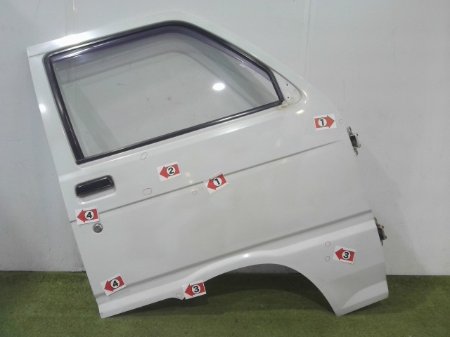 【中古】中古部品 ハイゼット S83P 右ﾌﾛﾝﾄﾄﾞｱ 【3310090100-202603063813100】