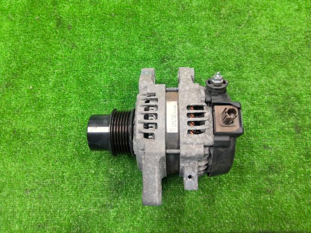 【中古】中古部品 ヴィッツ KSP130 ｵﾙﾀﾈｰﾀｰ 【3310200100-000022667460200】