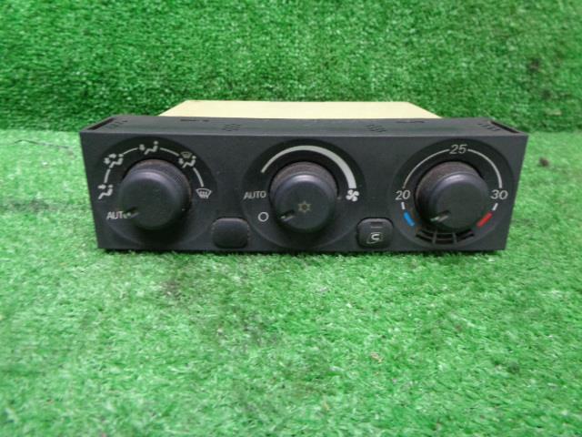 【中古】中古部品 ふそう大型車 FS54JY A/Cｽｲｯﾁﾊﾟﾈﾙ 【3330160100-000026015760900】