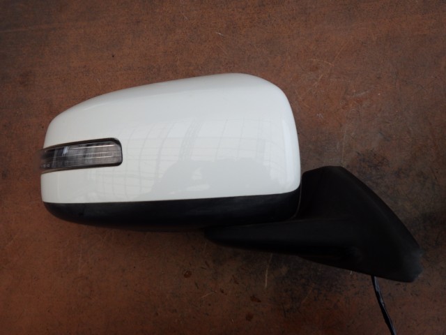 【中古】中古部品 ｅＫワゴン B11W 右ｻｲﾄﾞﾐﾗｰ 【3331010800-000024043613500】
