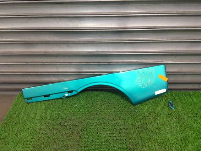 【中古】中古部品 ミゼットII K100P 左ﾘｱﾌｪﾝﾀﾞｰ/ｸｫｰﾀｰﾊﾟﾈﾙ 【3330540100-251223000114600】