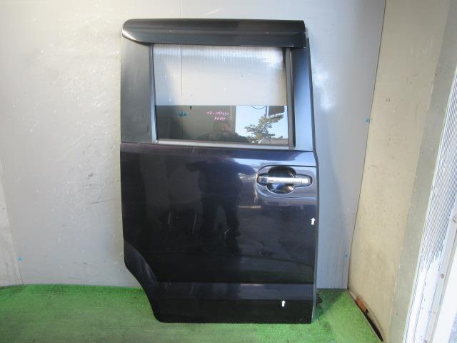 【中古】中古部品 N-BOX JF1 右リアドア 【3330560100-260319000713300】